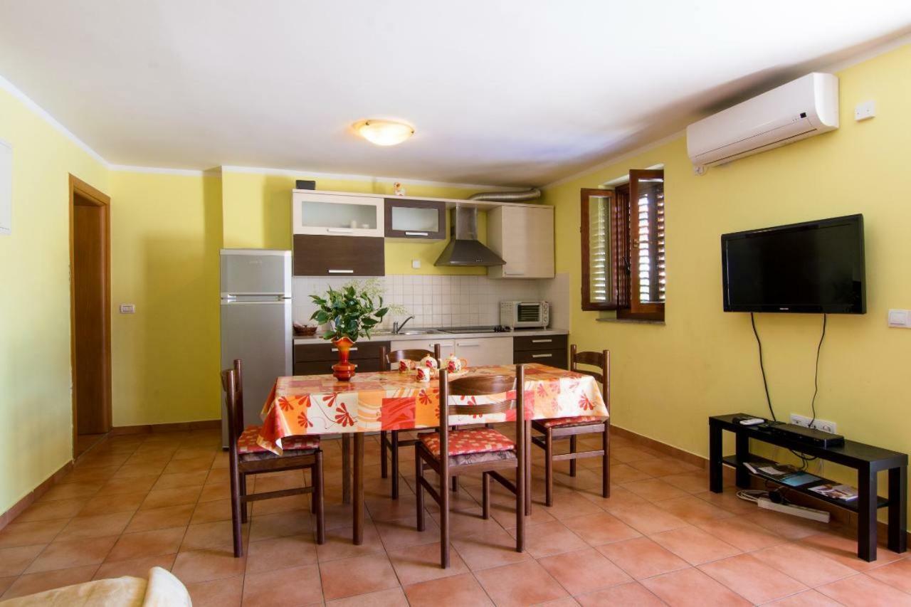 Apartments Villa Forida Мали-Лошинь Экстерьер фото